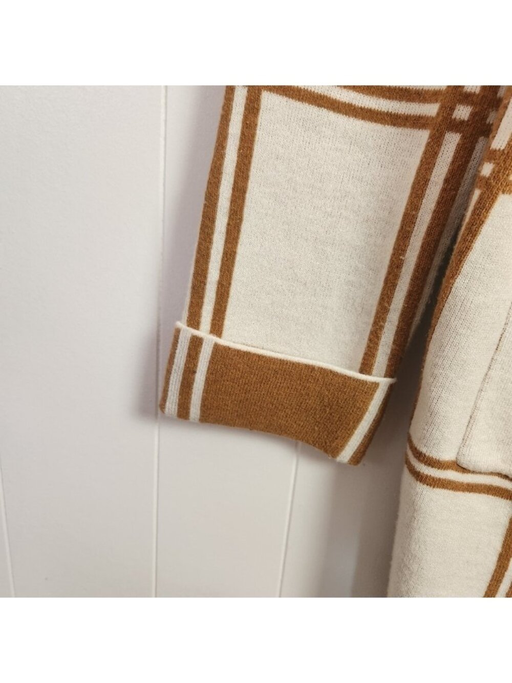 Rain & Rose Open Front Soft Cardigan Off White Tan Plaid Size Medium Office Fall - Picture 4 of 7